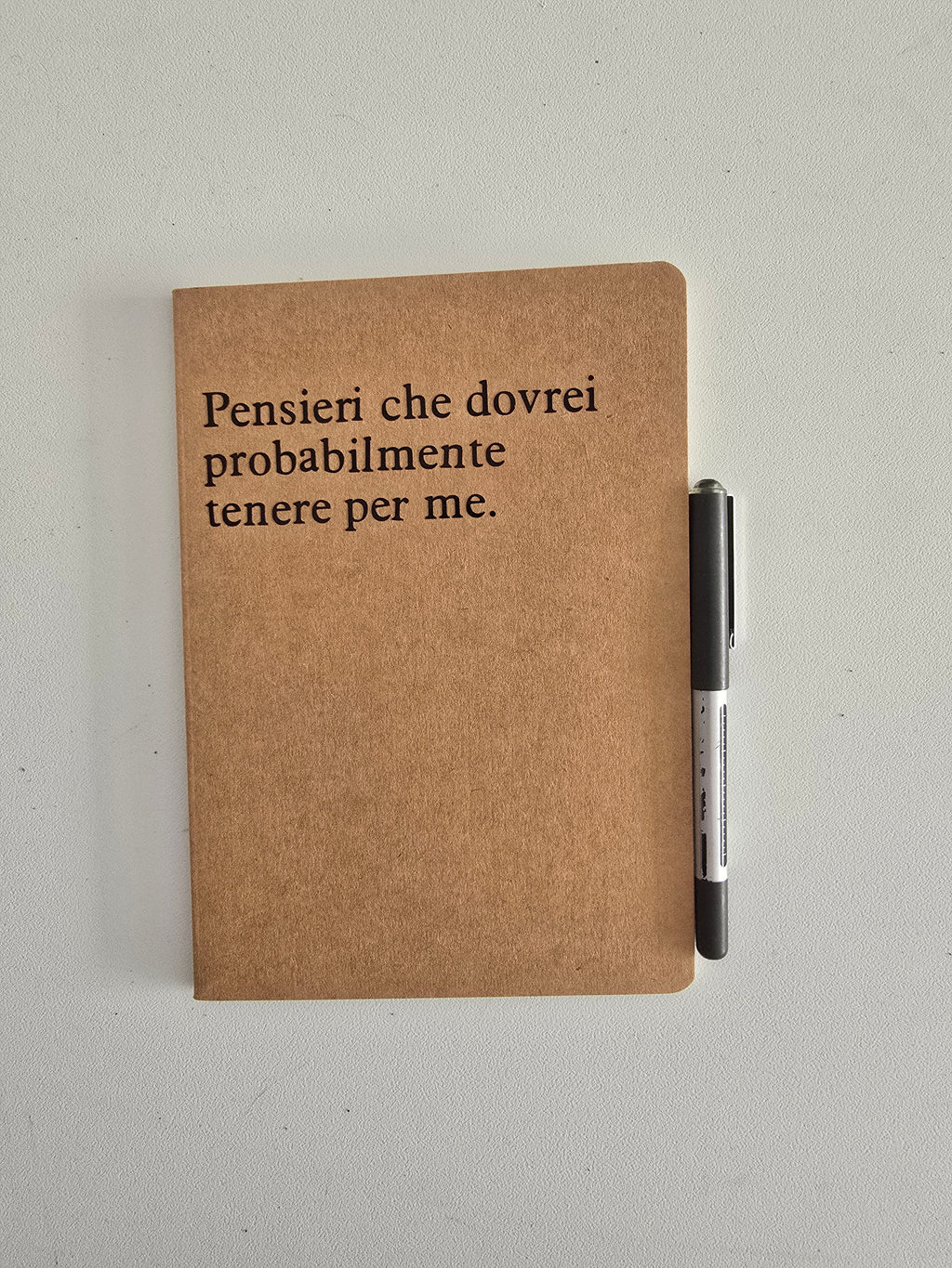 Quadernino A5 "Pensieri che dovrei probabilmente tenere per me."